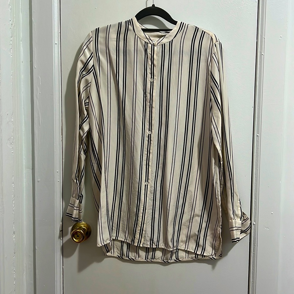 EVERLANE WOMEN’S BLACK & WHITE SILK SHIRT - Striped